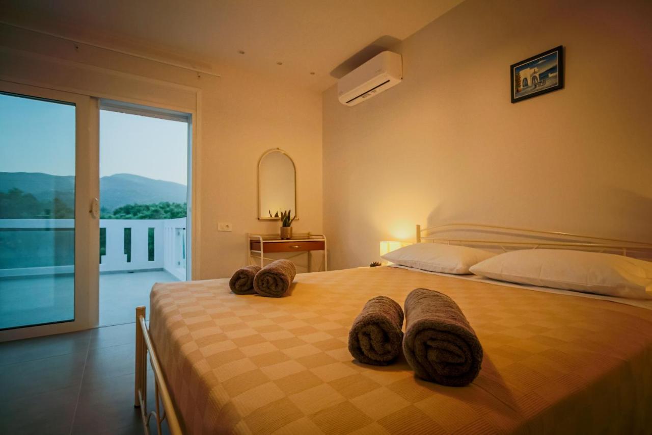 Villa Boviana With Private Swimming Pool Agios Sostis  Exterior photo