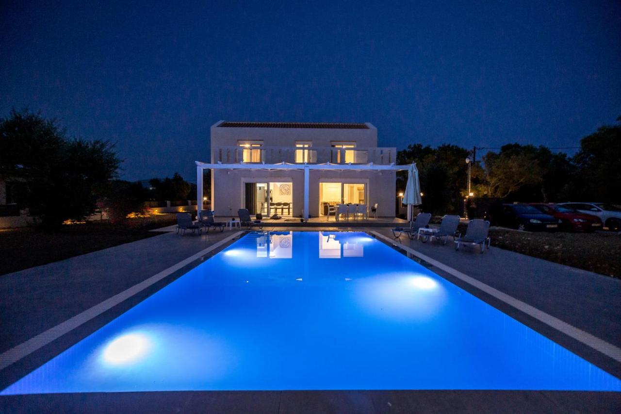 Villa Boviana With Private Swimming Pool Agios Sostis  Exterior photo