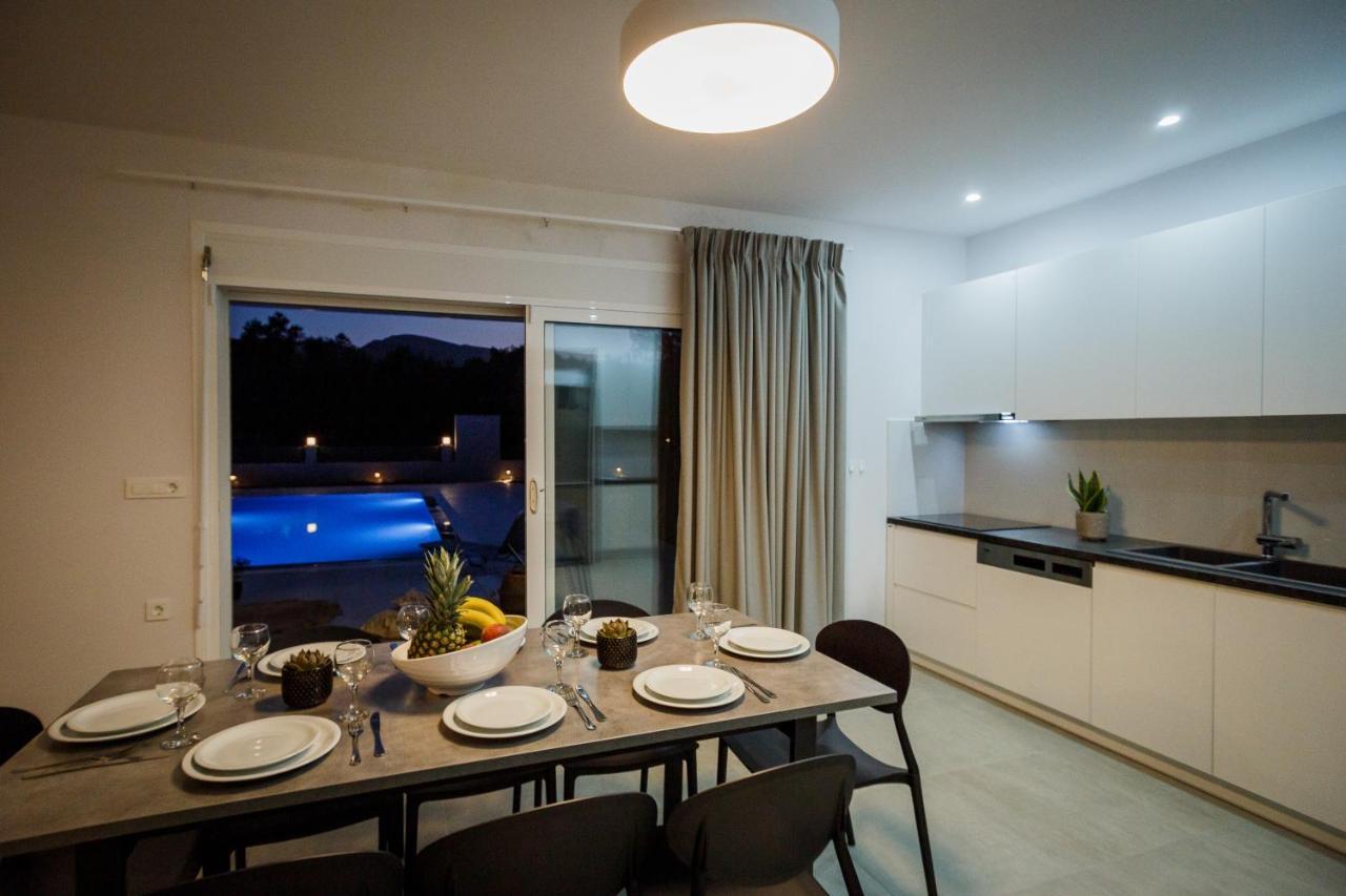 Villa Boviana With Private Swimming Pool Agios Sostis  Exterior photo